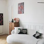 Bright Apartment With View And Comfort
