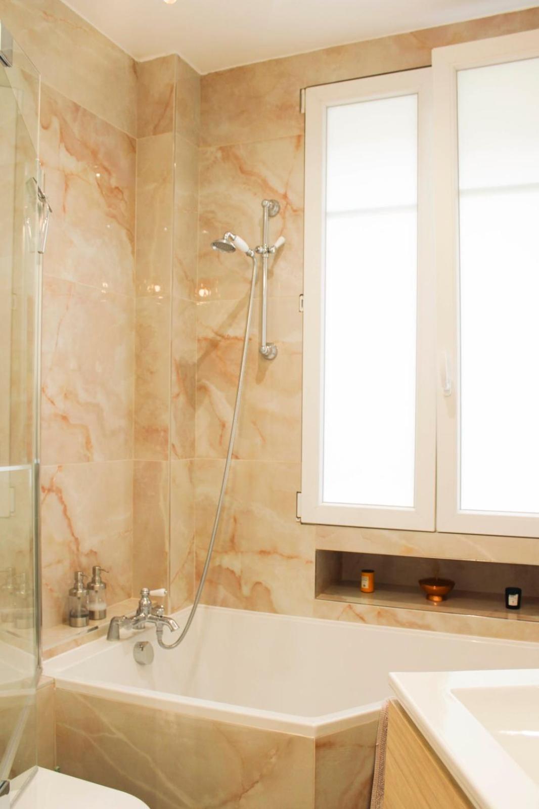 Appartamento Bright With View And Comfort Parigi
